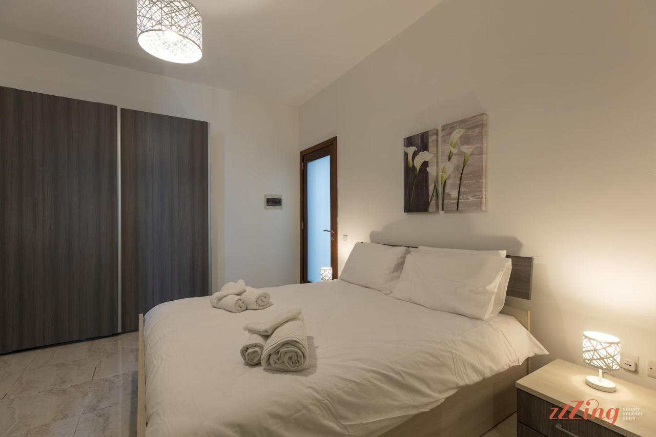 Sunny Penthouse Wterrace And Open Views Apartment *