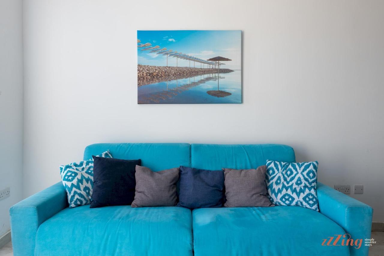 Sunny Penthouse Wterrace And Open Views *